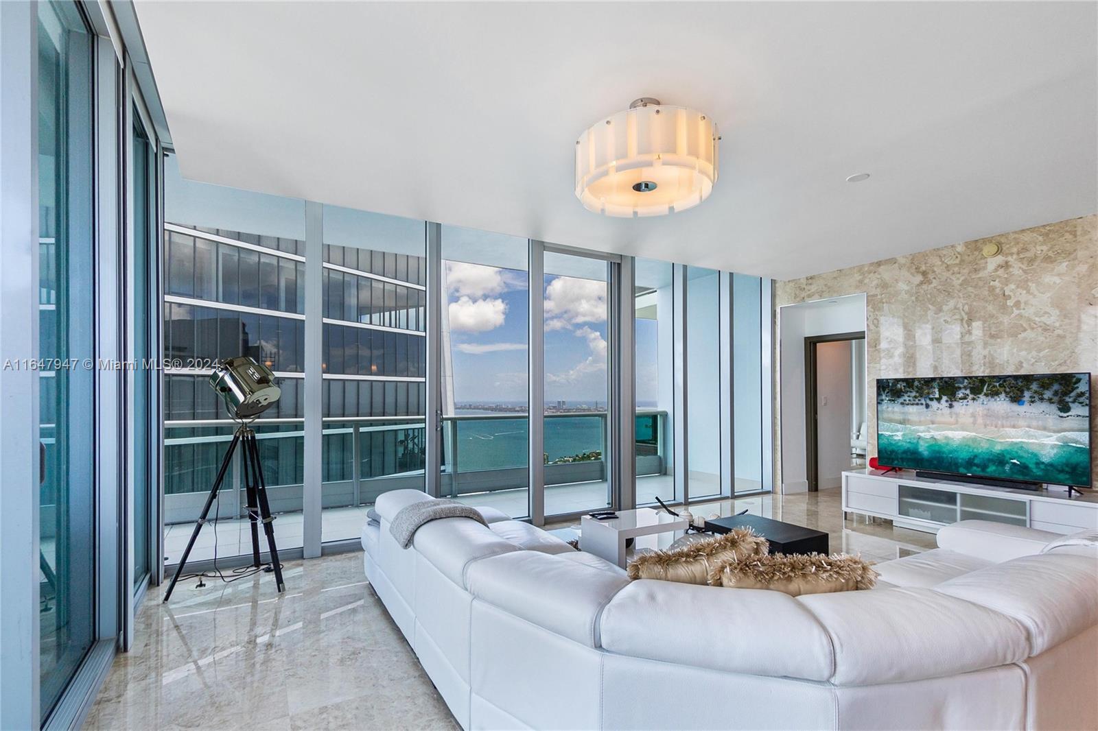 900 Biscayne Blvd #PH 6309, Miami FL 33132