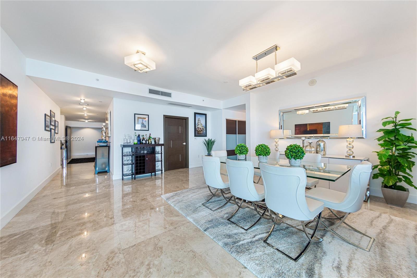 900 Biscayne Blvd #PH 6309, Miami FL 33132