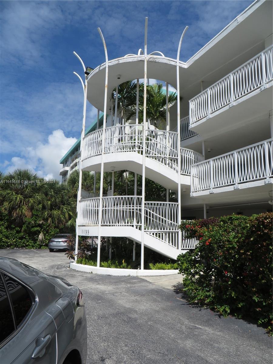 1155 103rd St #2B, Bay Harbor Islands, Florida image 3