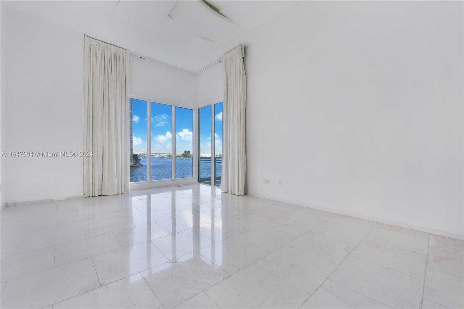 900 Brickell Key Blvd #403, Miami FL 33131