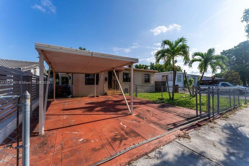 739 W 30th St, Hialeah, Florida image 3