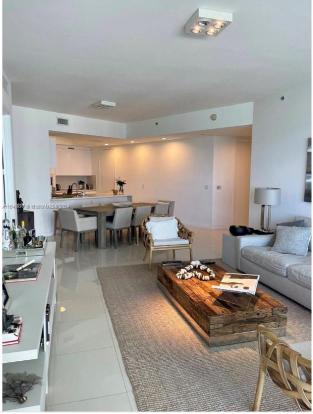 15811 Collins Ave #803, Sunny Isles Beach FL 33160