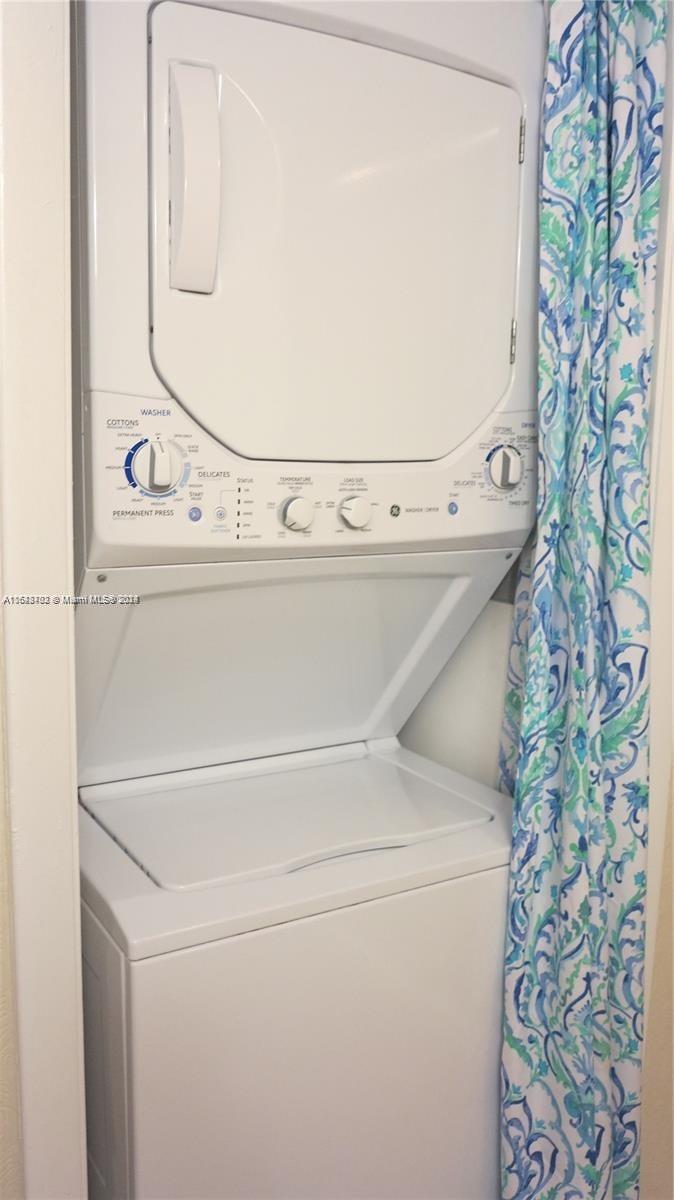 350 Lakeview Dr #201, Weston, Florida image 10
