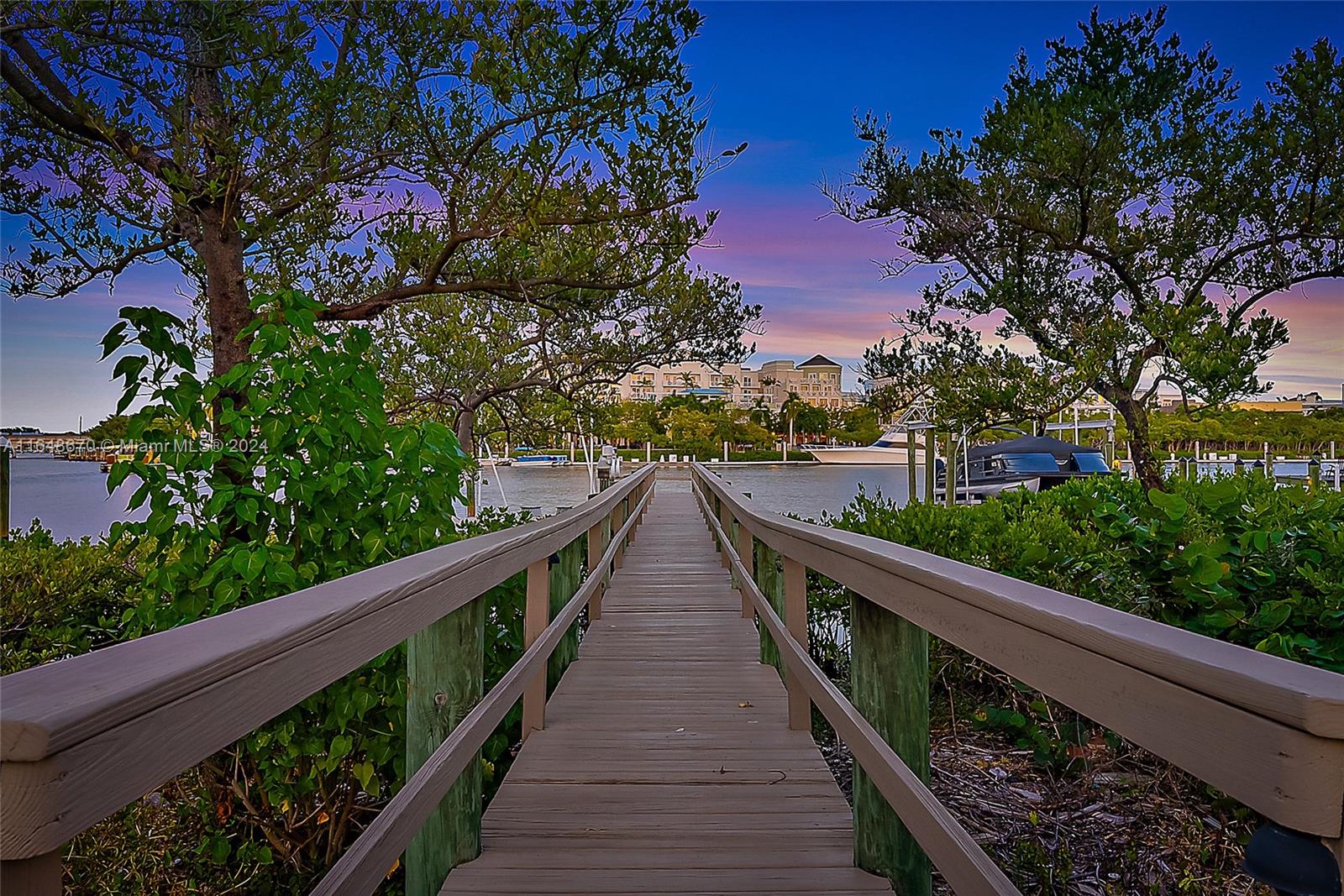 201 Fishermans Wy, Jupiter, Florida image 5