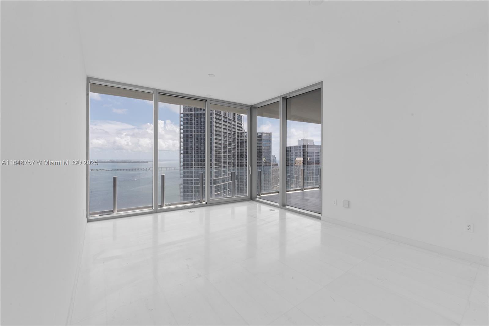 300 Biscayne Blvd Way #3904, Miami, Florida image 13