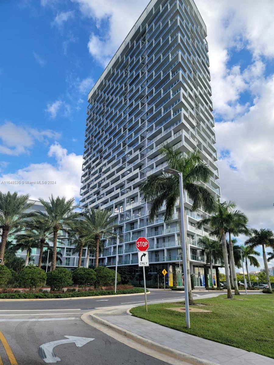 2000 Metropica Way #2411, Sunrise, Florida image 1