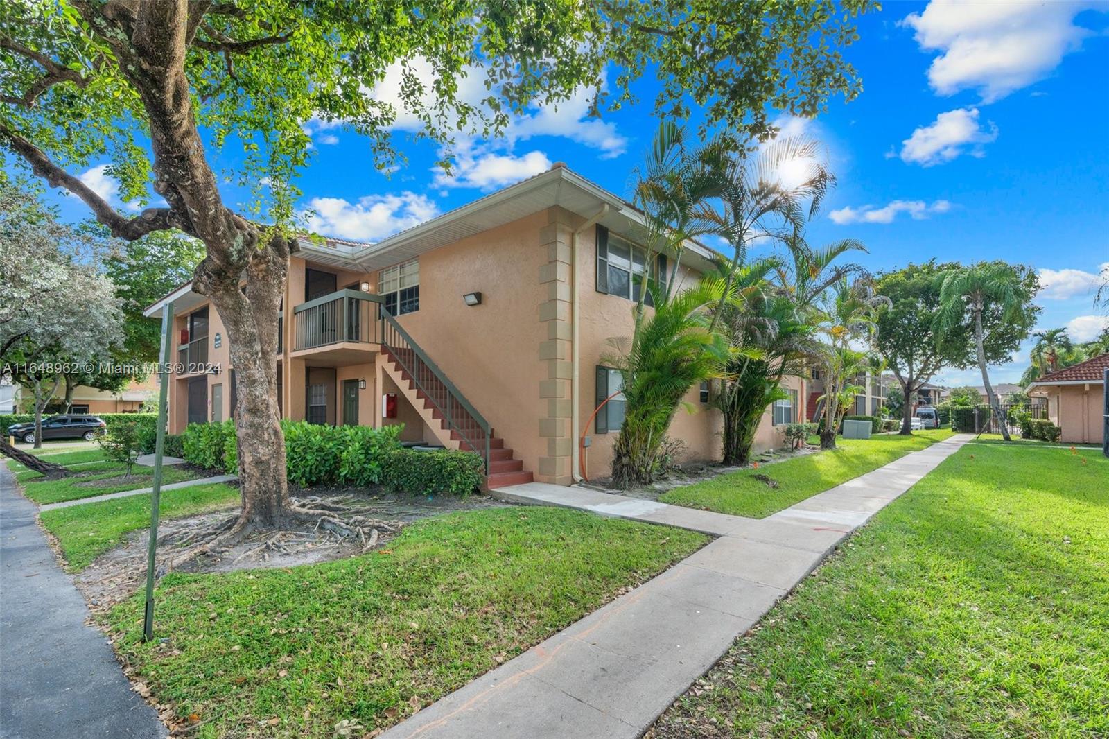 10417 NW 7th St #202, Pembroke Pines, Florida image 19