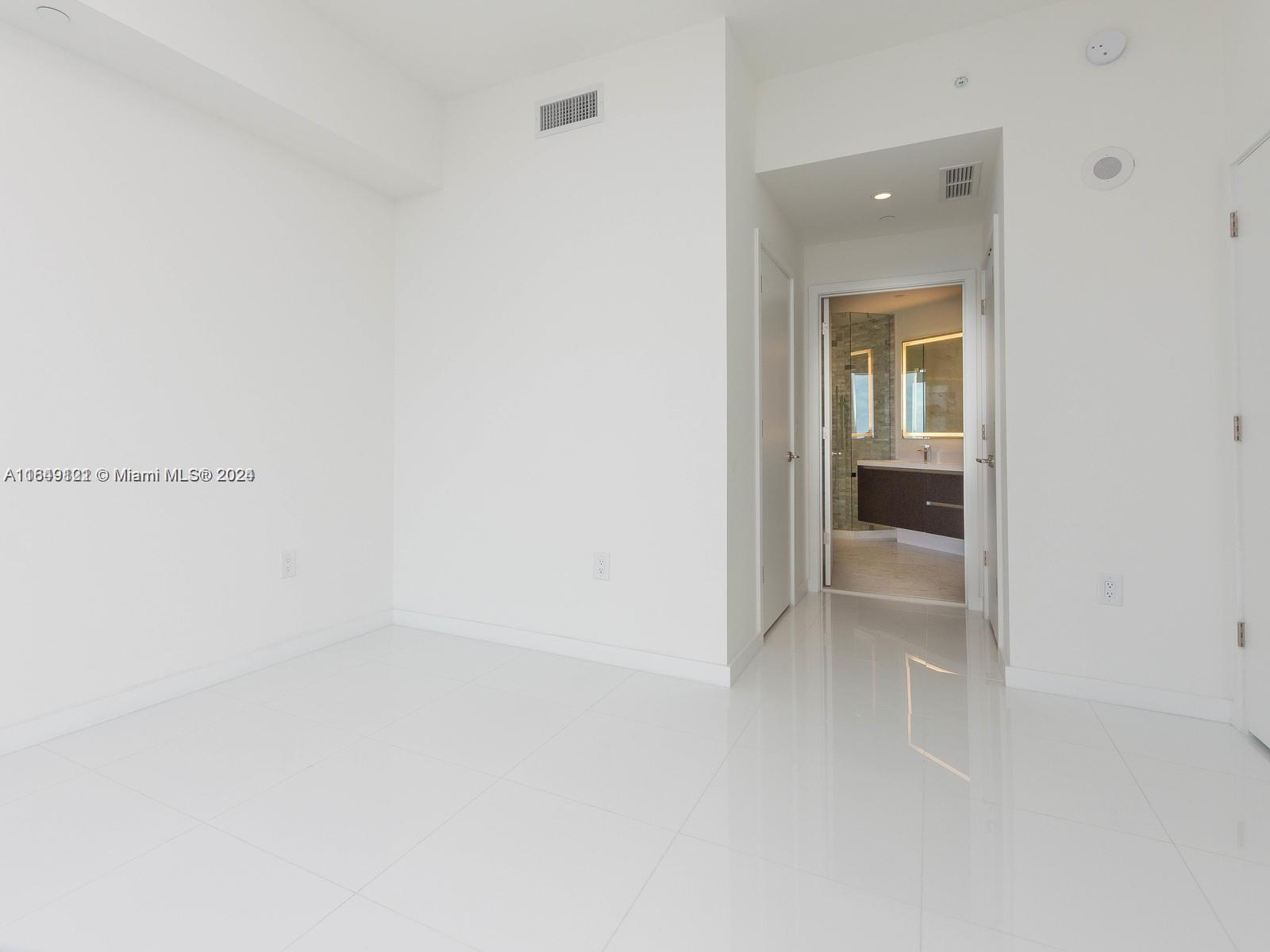 851 NE 1st Ave #2906, Miami, Florida image 13