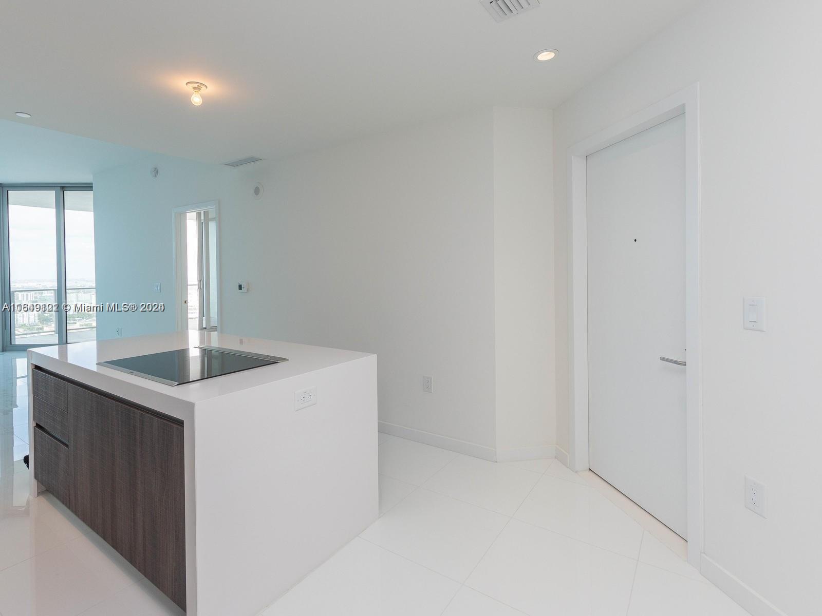 851 NE 1st Ave #2906, Miami, Florida image 5