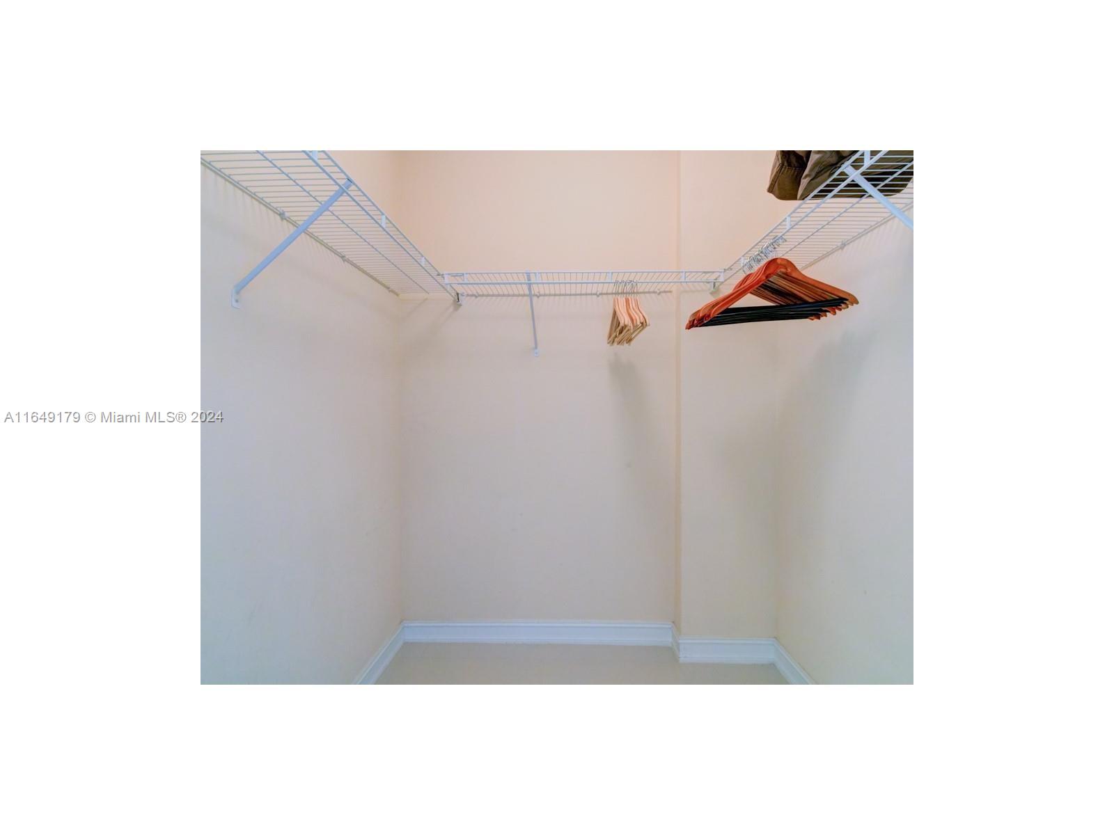 3001 NE 185th St #419, Aventura FL 33180