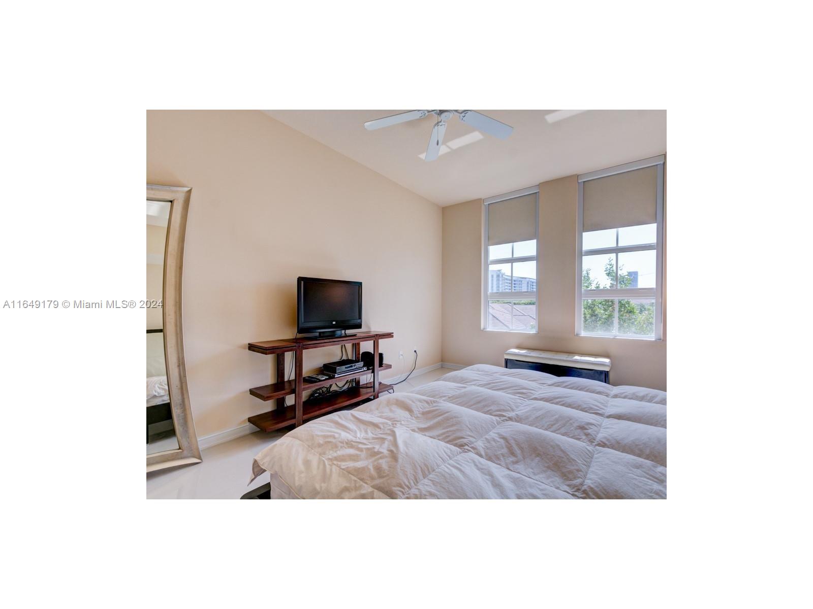 3001 NE 185th St #419, Aventura FL 33180