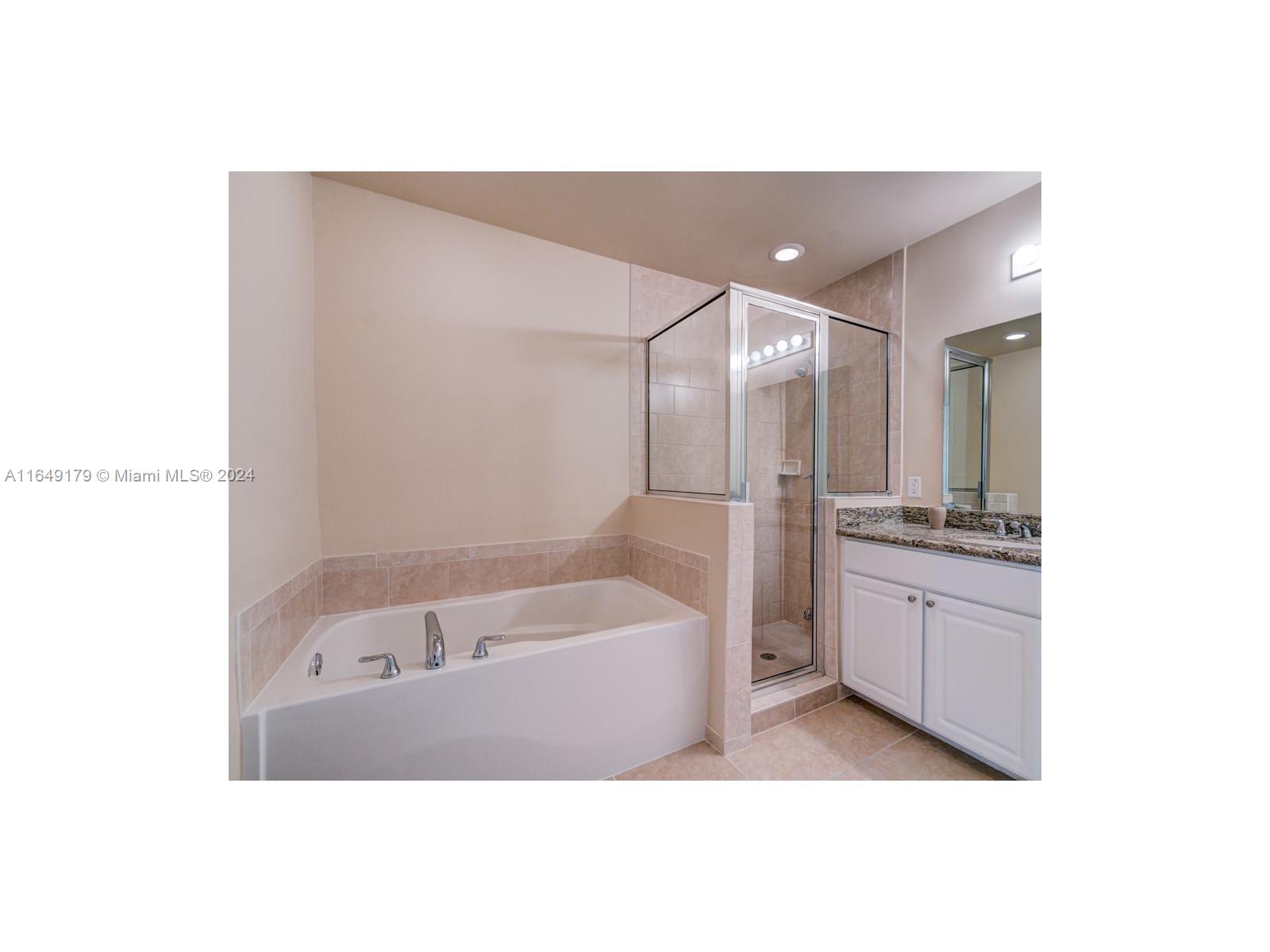 3001 NE 185th St #419, Aventura FL 33180