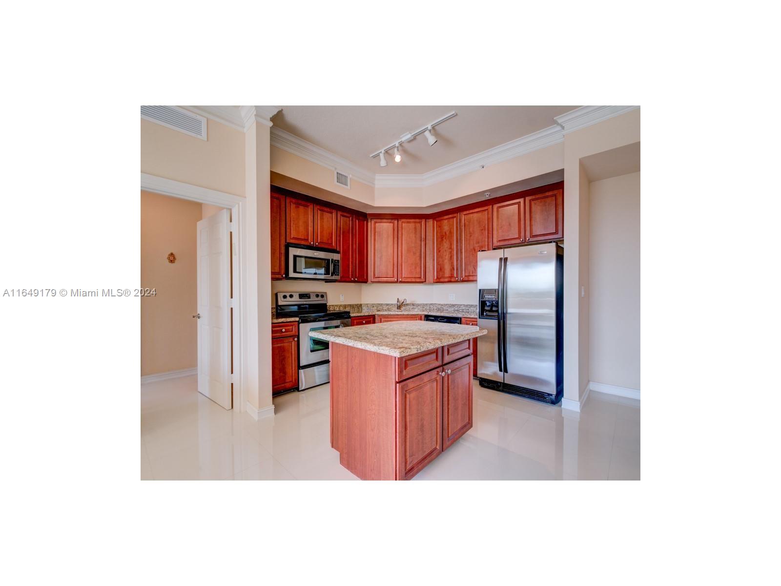 3001 NE 185th St #419, Aventura FL 33180