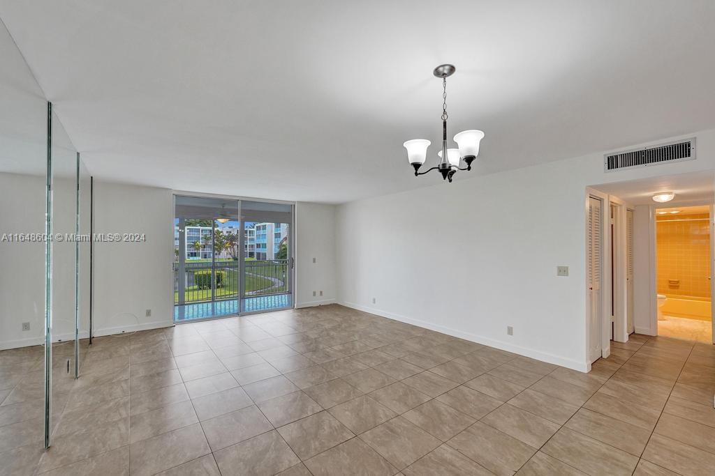 205 SE 11th Ter #202, Dania Beach, Florida image 21