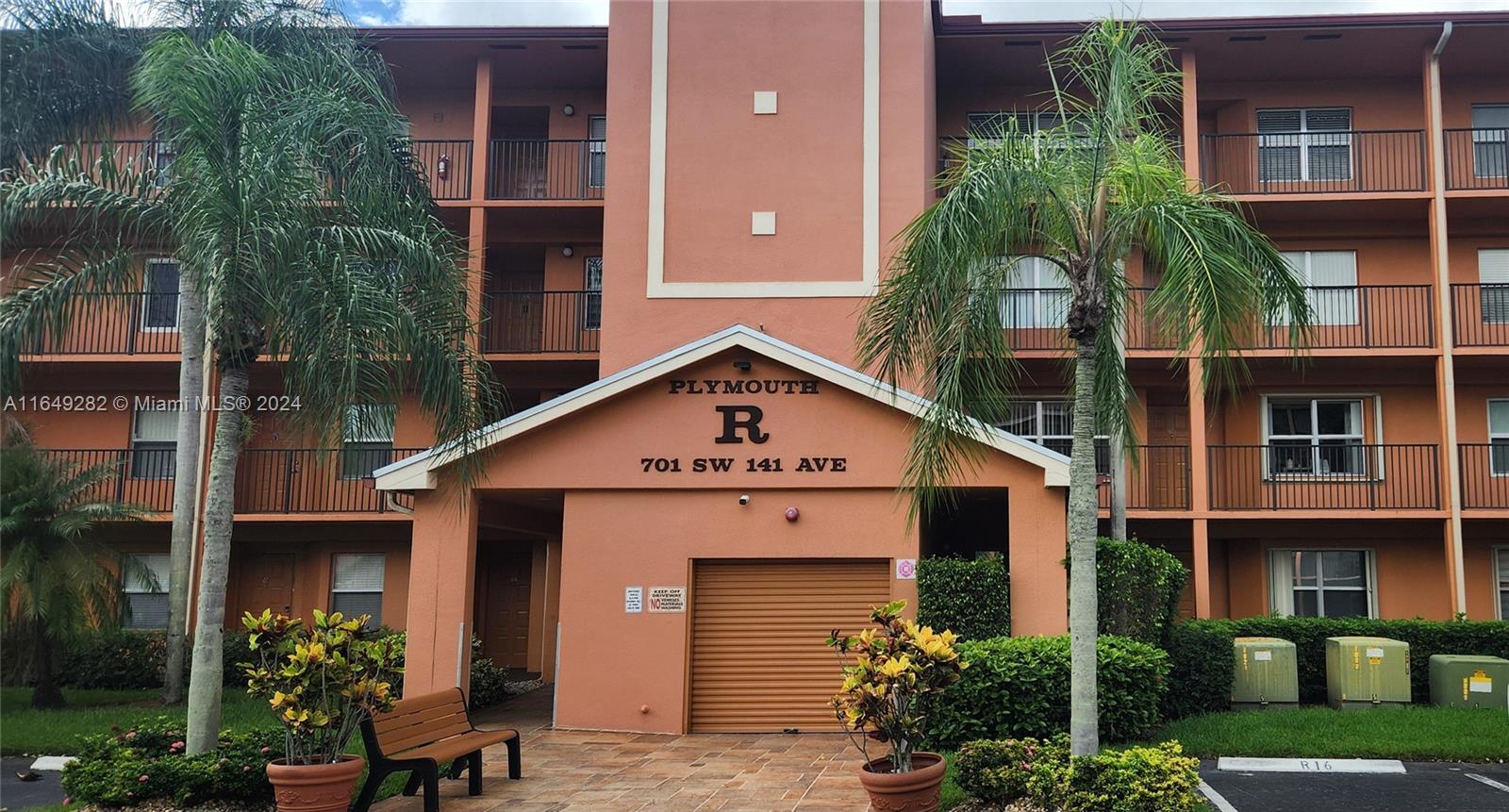 701 141st Ave Unit 411 R, Pembroke Pines, Florida 33027