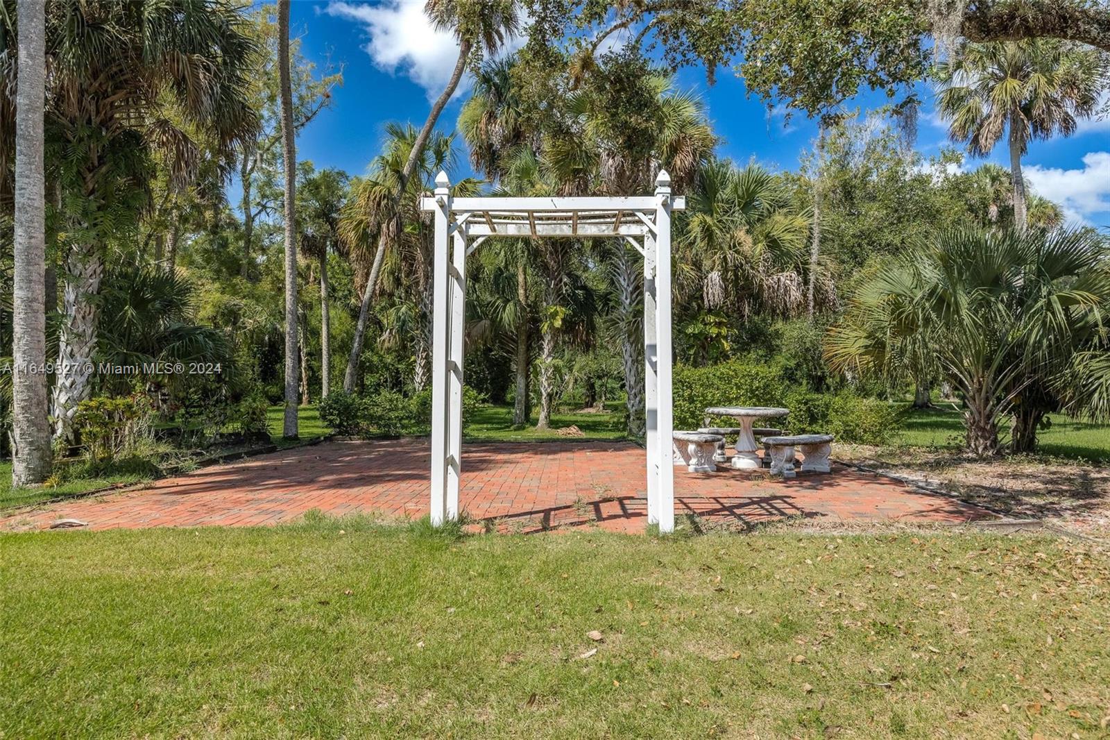 865 Fort Thompson Avenue, La Belle, Florida image 31