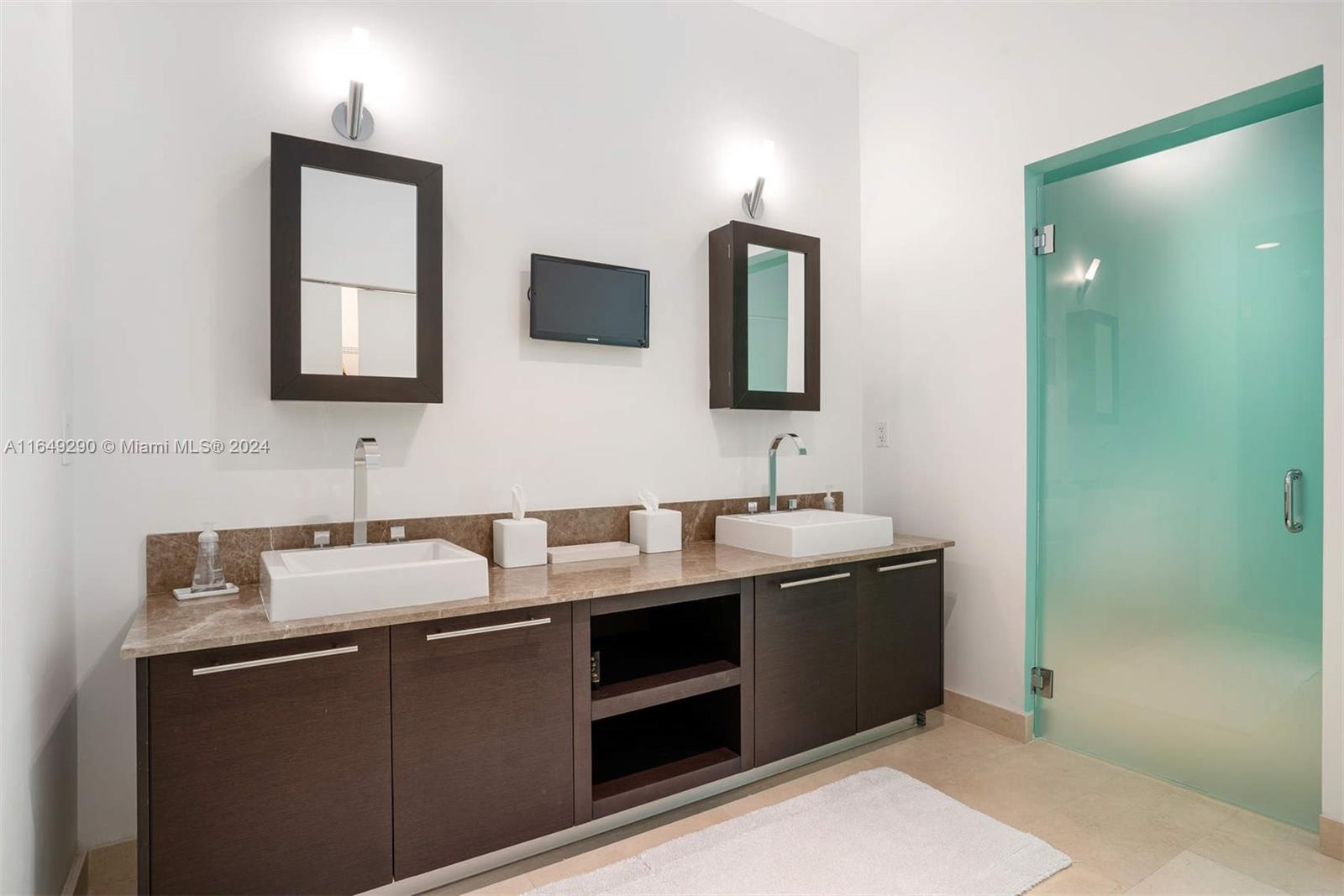 125 Ocean Dr #F0202, Miami Beach FL 33139