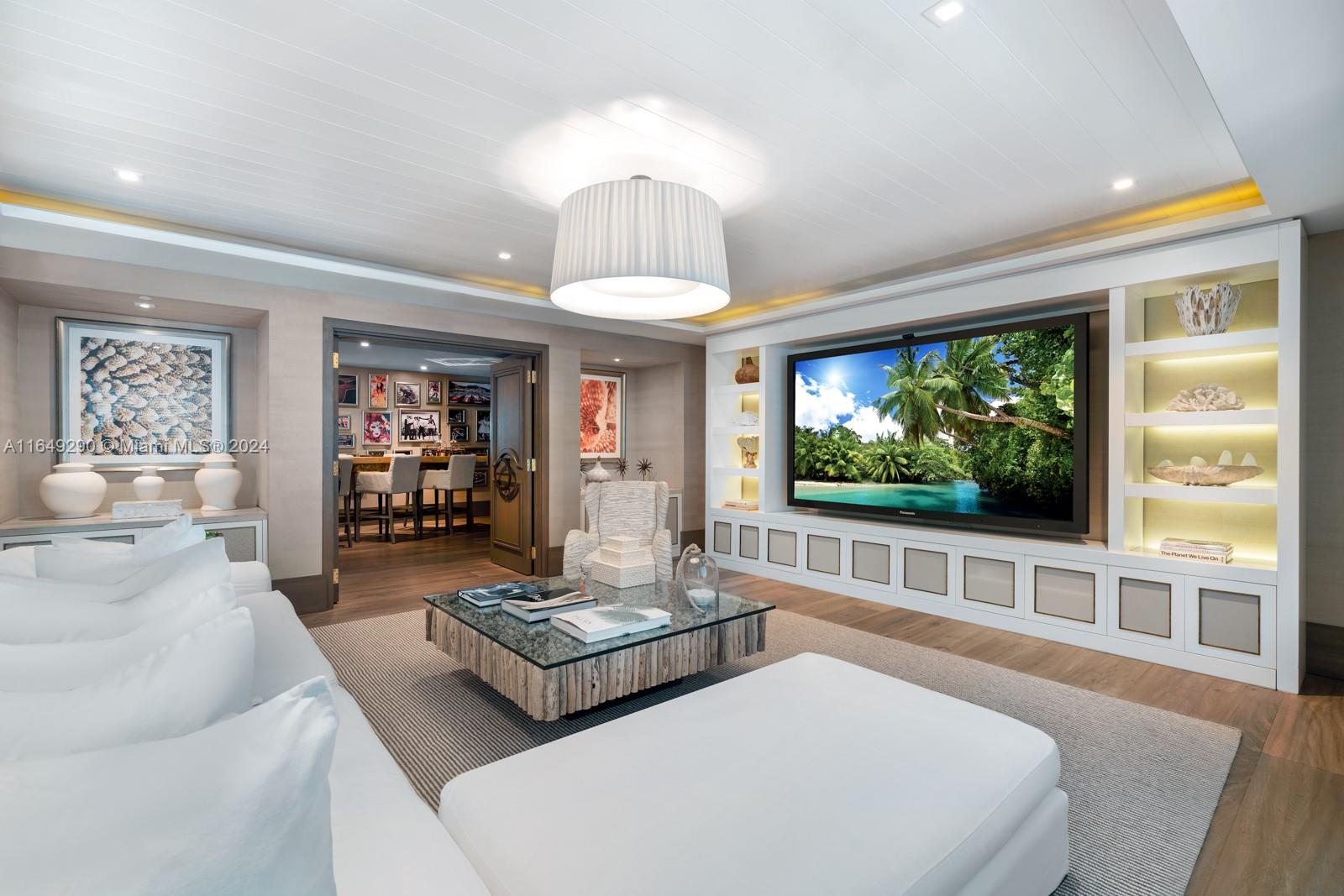 125 Ocean Dr #F0202, Miami Beach FL 33139