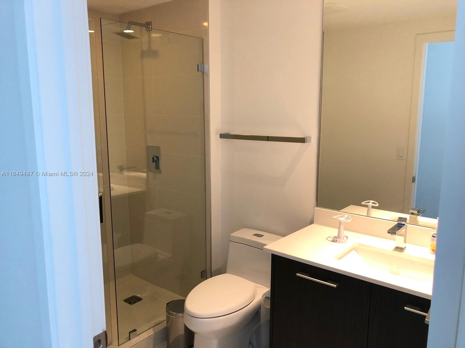 55 SW 9th St #4003, Miami FL 33130