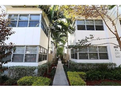 Fully renovated unit in the heart of South Beach, with top-of-the line appliances including: refrigerator, stove, WASHER/DRYER and WINE COOLER. Brazilian wood floors and imported Italian doors grace this beautiful apartment. Desirable location only 1 block to Lincoln Rd and walking distance to the beach. Bedroom features some custom built-ins. Very spacious bathroom. Unit is tenant occupied, at least 24 hours notice.