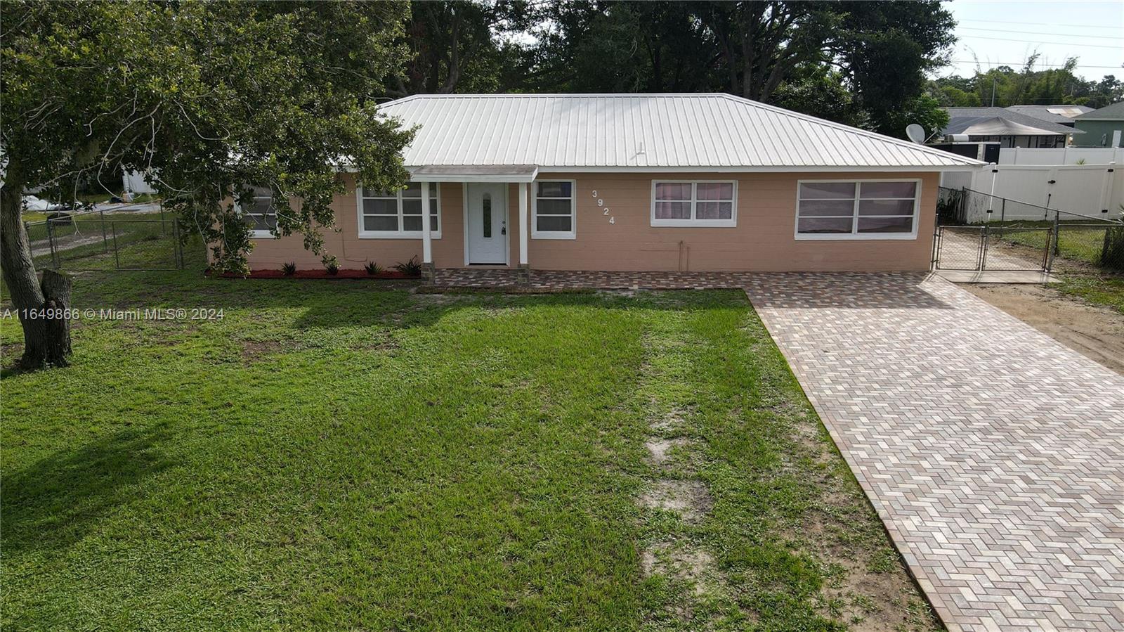 3924 Craig Ave, Sebring, Florida image 5