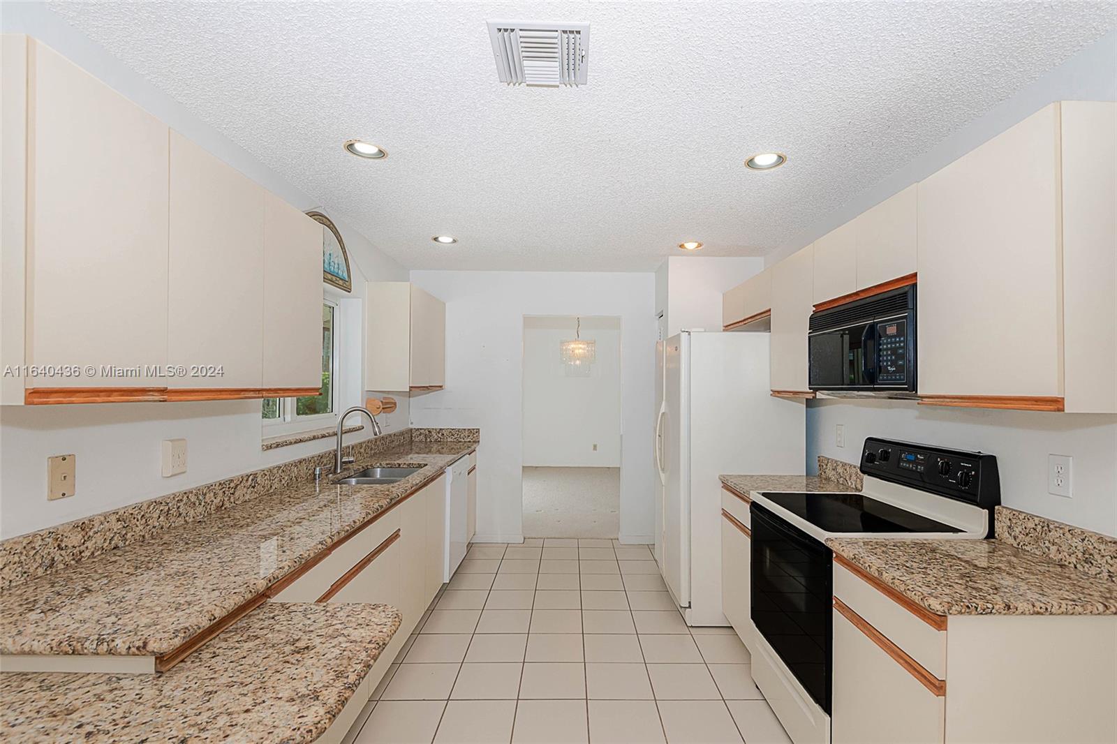 2703 NW 124th Ave, Coral Springs, Florida image 13