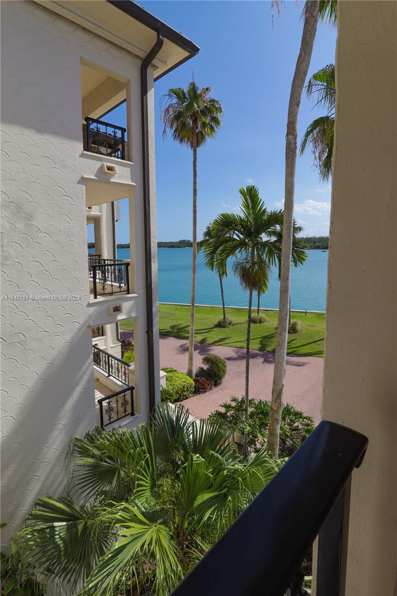 2235 Fisher Island Dr #3305, Miami Beach FL 33109