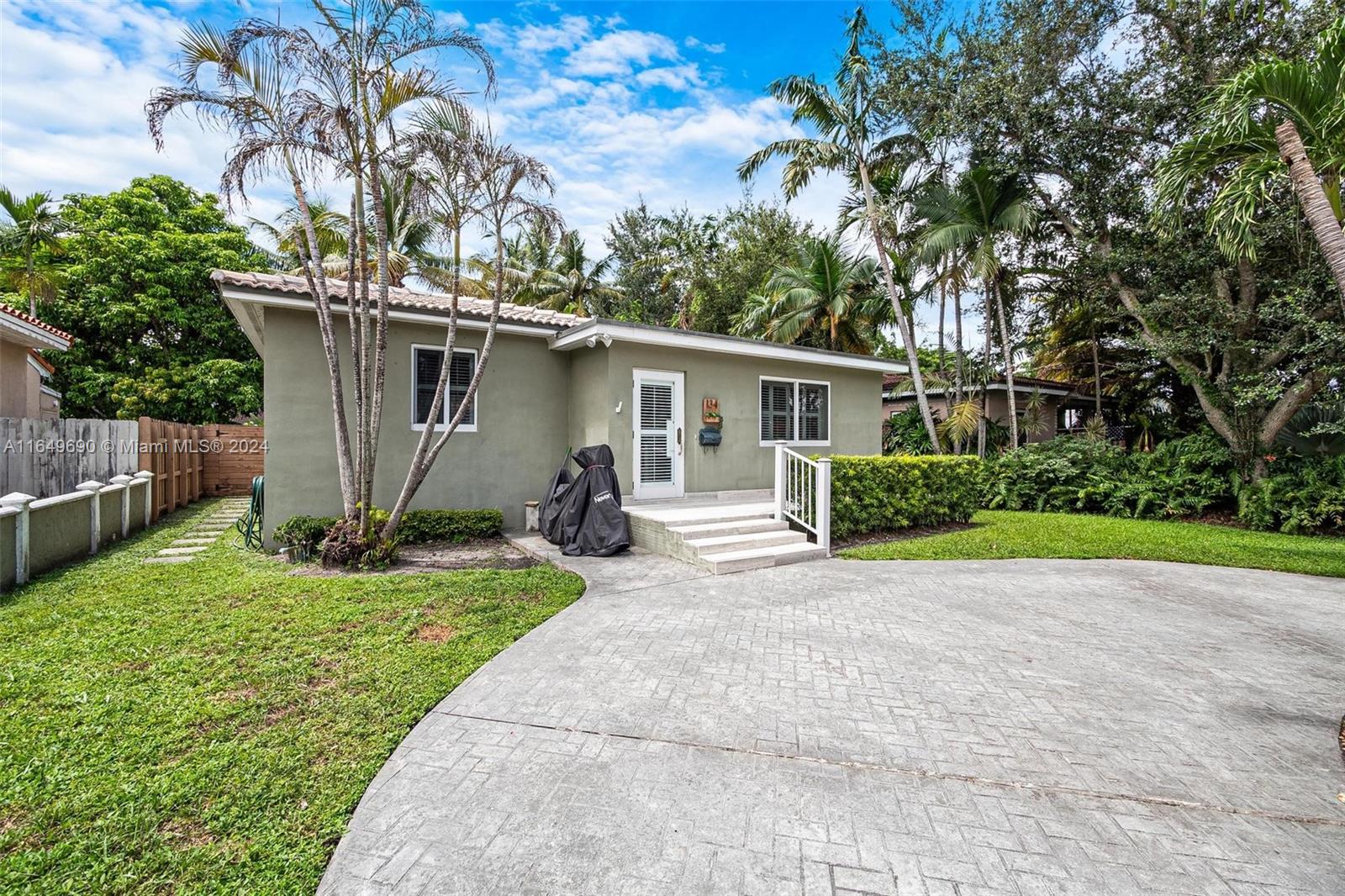 134 Fern Way, Miami Springs, Florida image 3