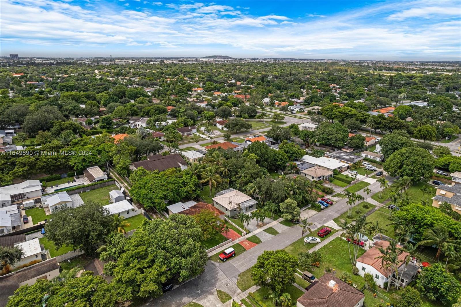 134 Fern Way, Miami Springs, Florida image 46