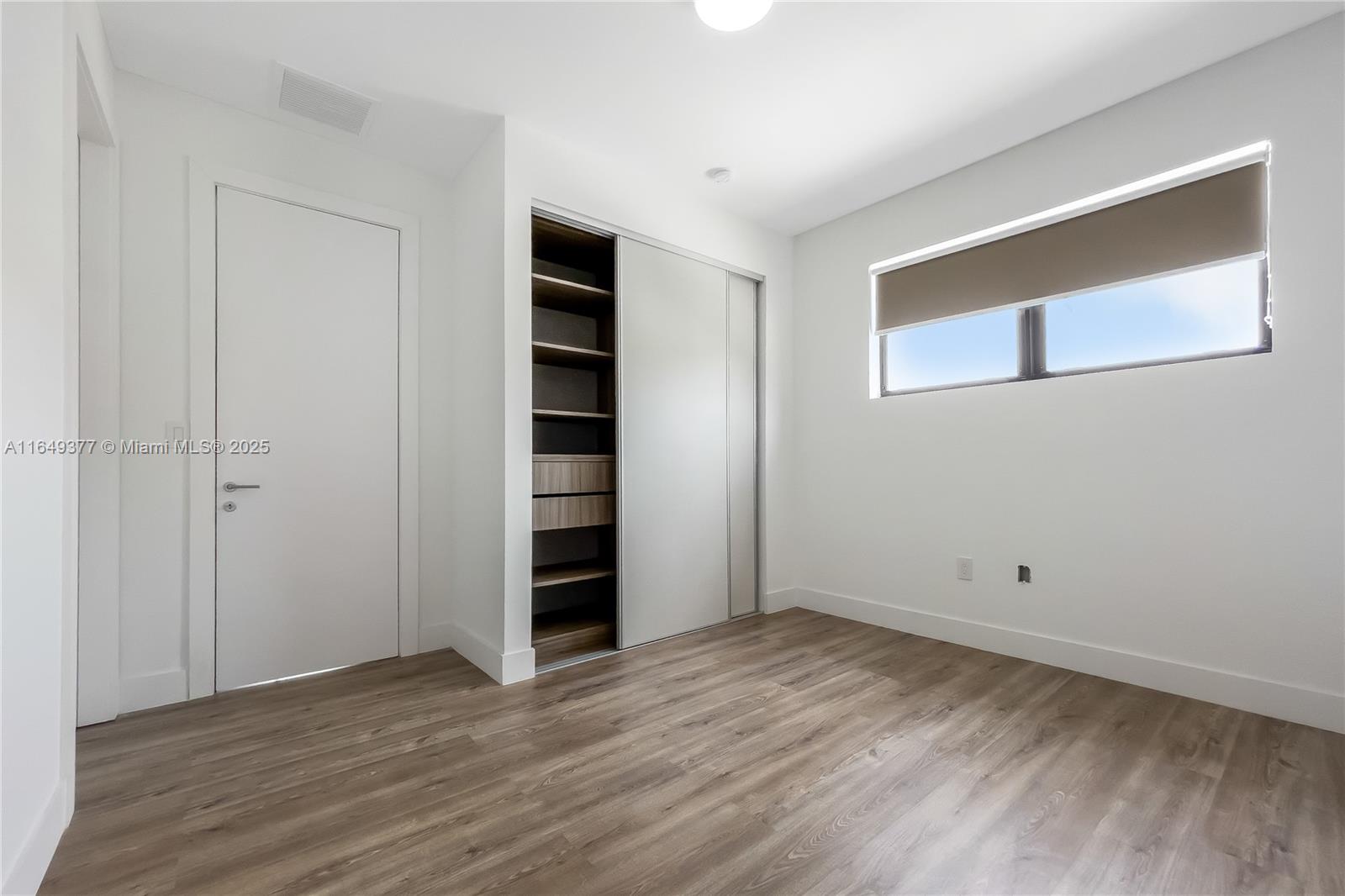 Listing Photo 17