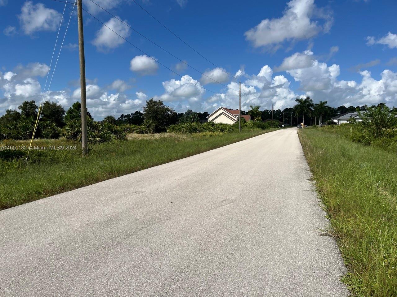 753 Phelps, Lehigh Acres, Florida image 7