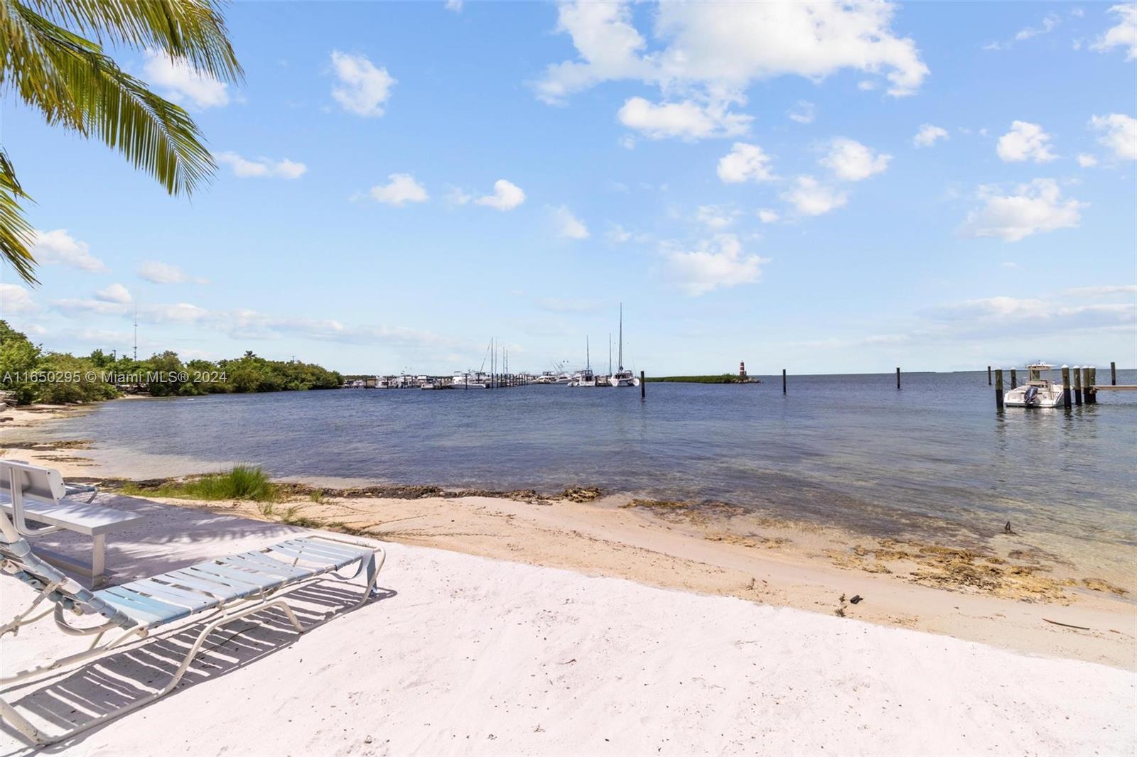 87200 Overseas Hwy #A7, Islamorada, Florida image 37