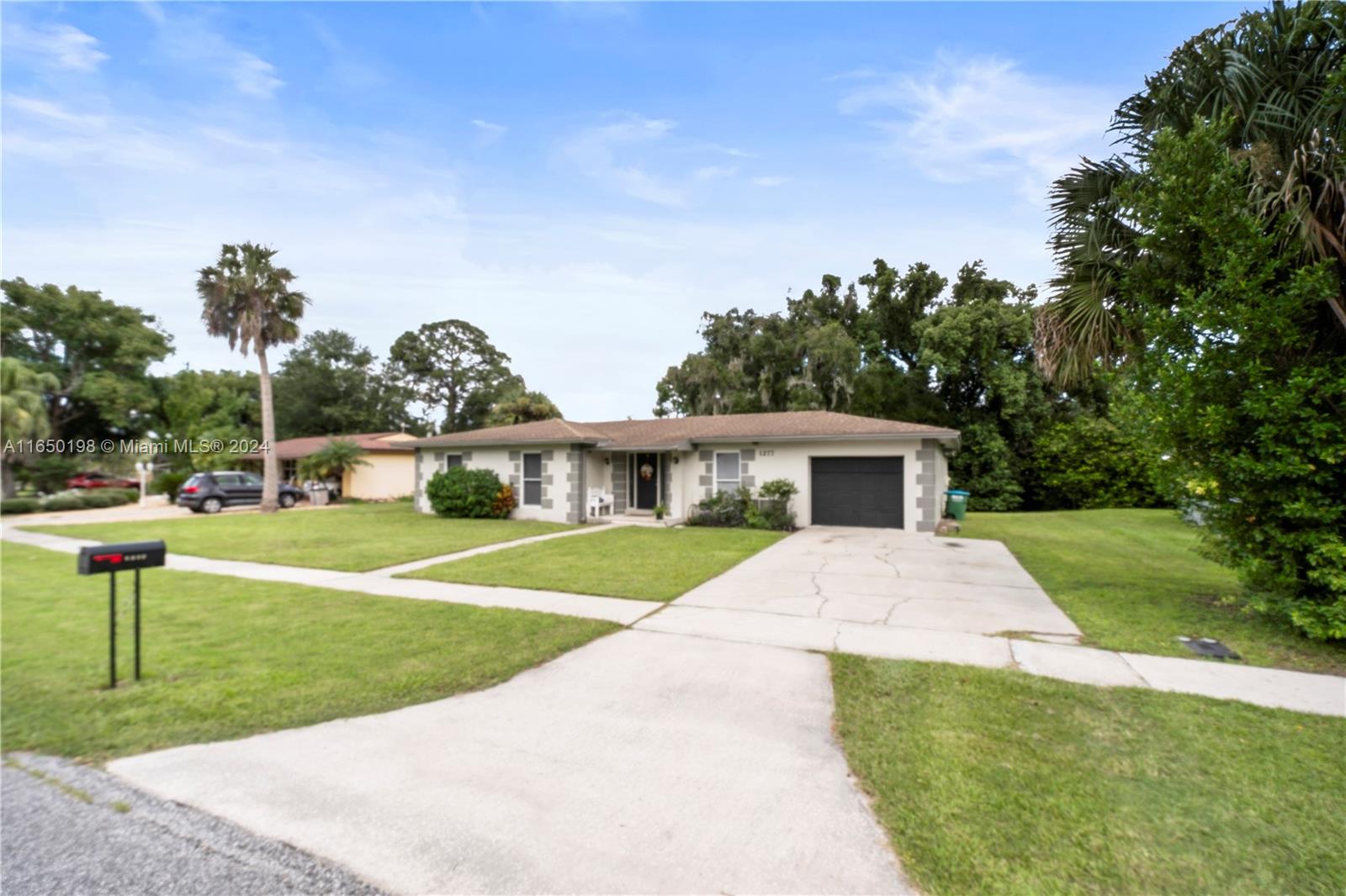 1277 Fountainhead Dr, Deltona, Florida image 5