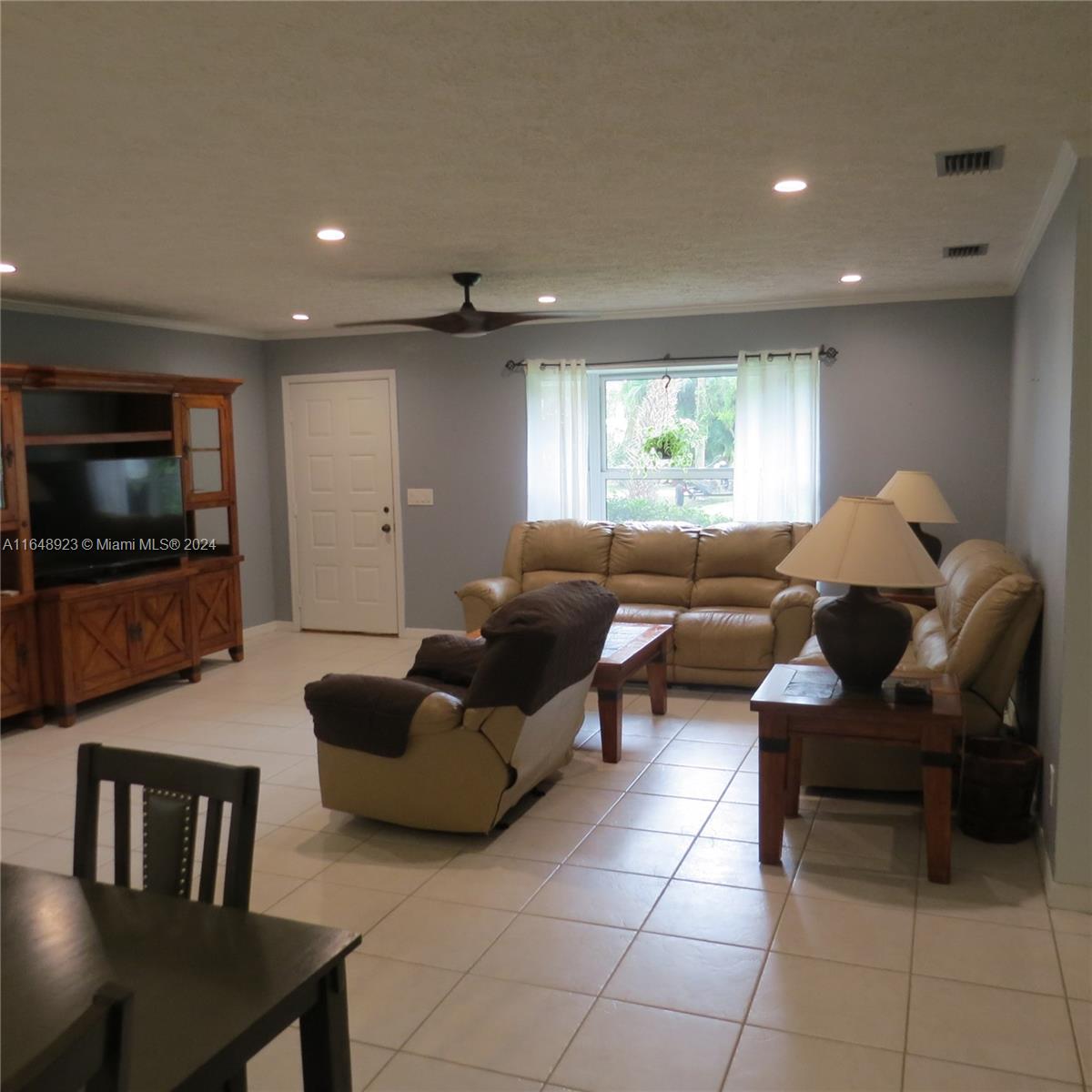 8455 SE May Ter, Hobe Sound, Florida image 10