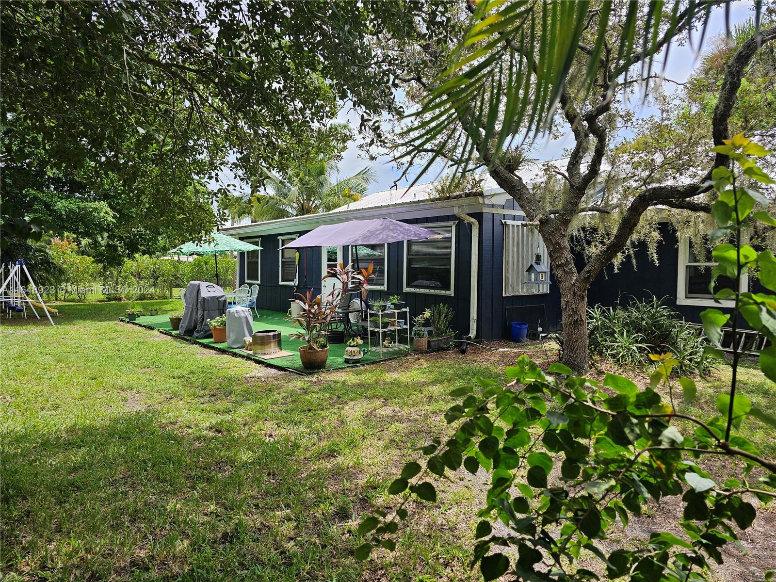 8455 SE May Ter, Hobe Sound, Florida image 7