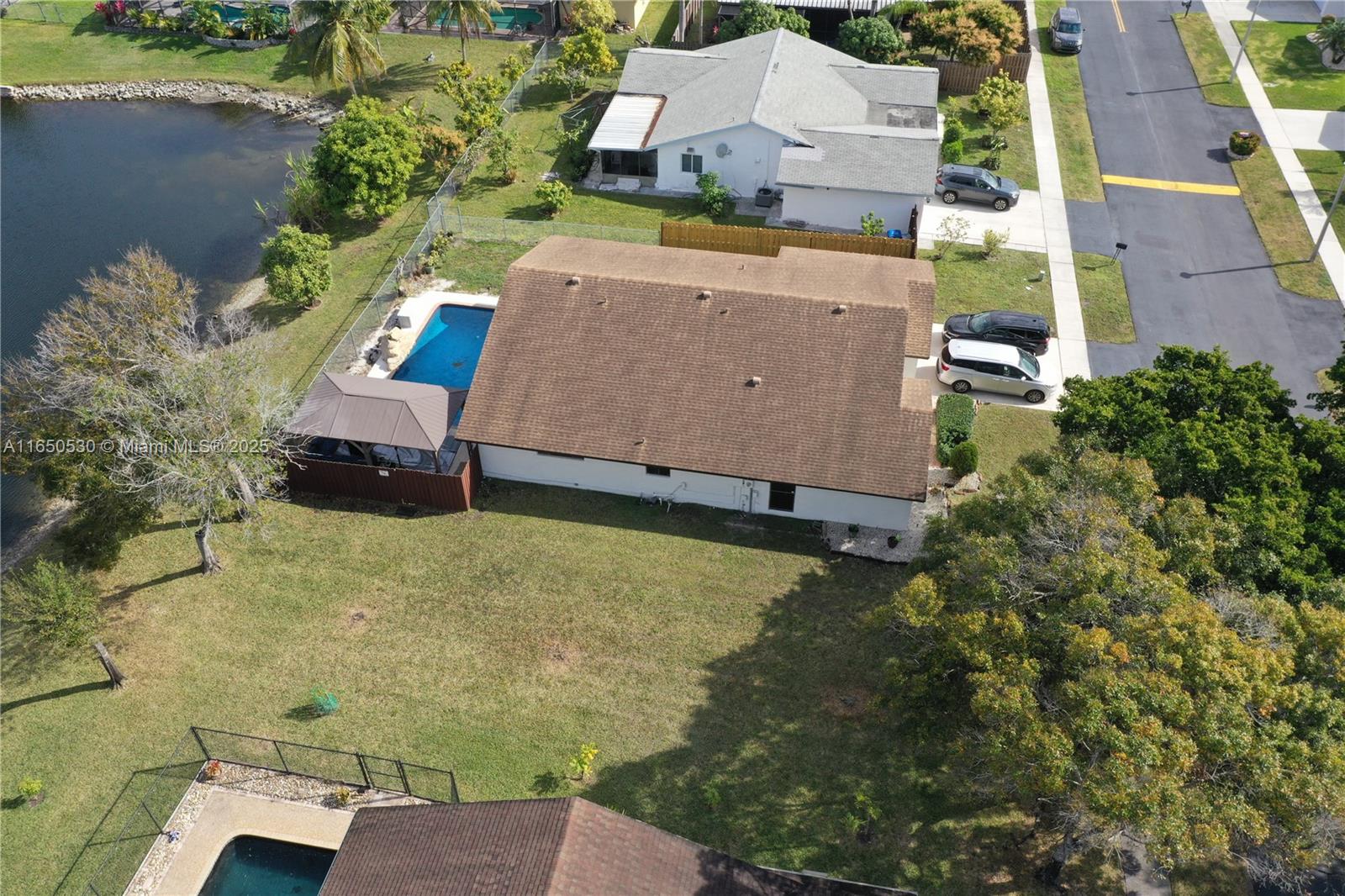 9927 NW 52nd St, Sunrise, Florida image 35