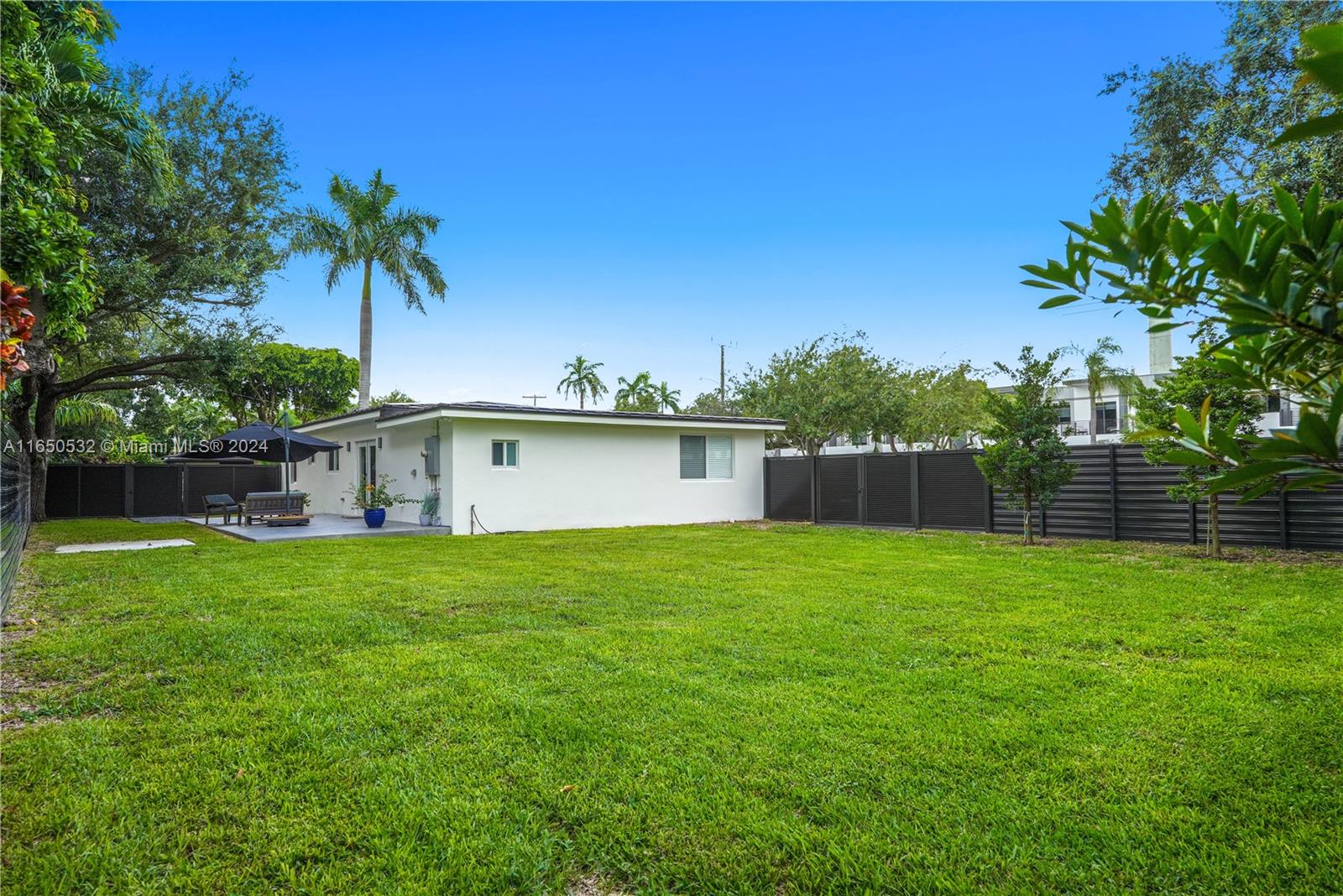 6811 SW 80th St, South Miami, Florida image 15