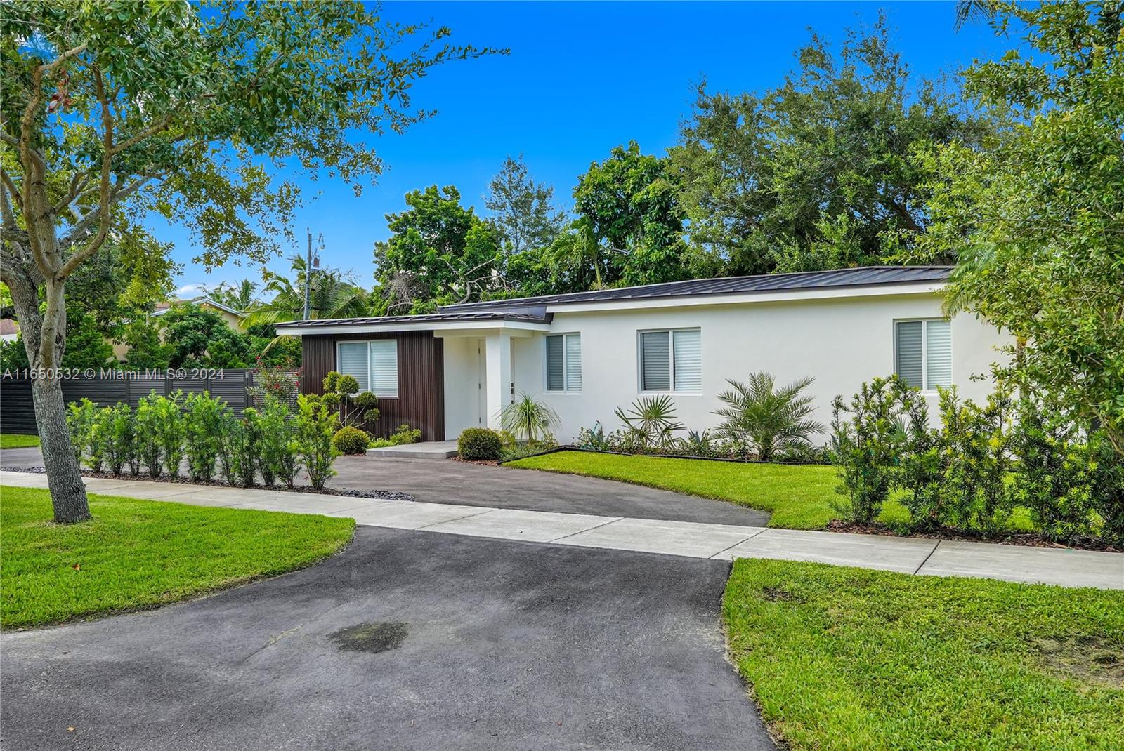 6811 SW 80th St, South Miami, Florida image 18