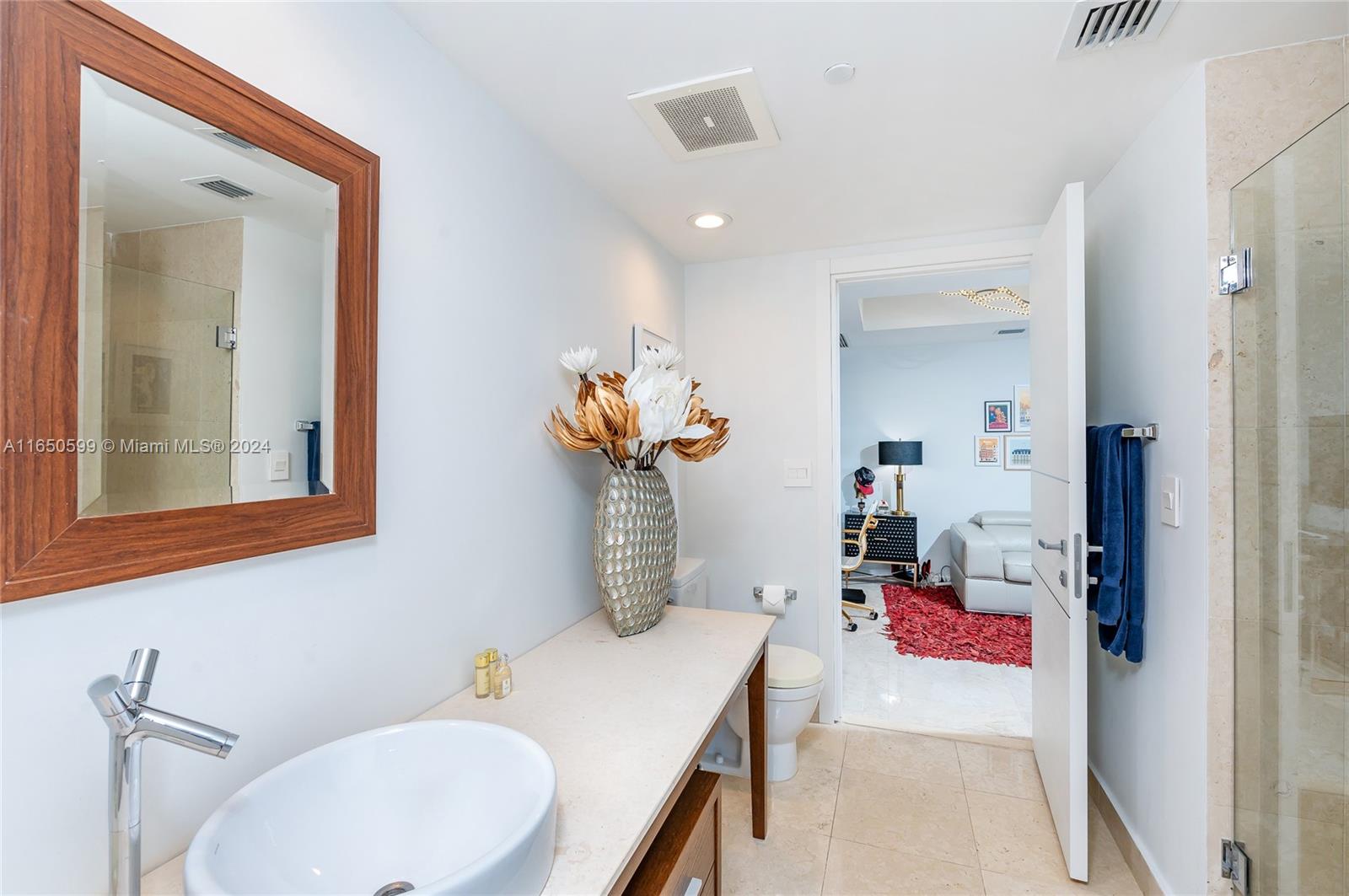 465 Brickell Ave #2005, Miami FL 33131