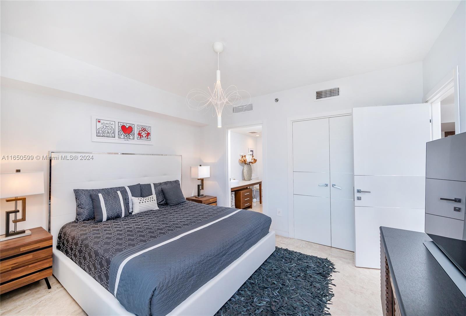 465 Brickell Ave #2005, Miami FL 33131