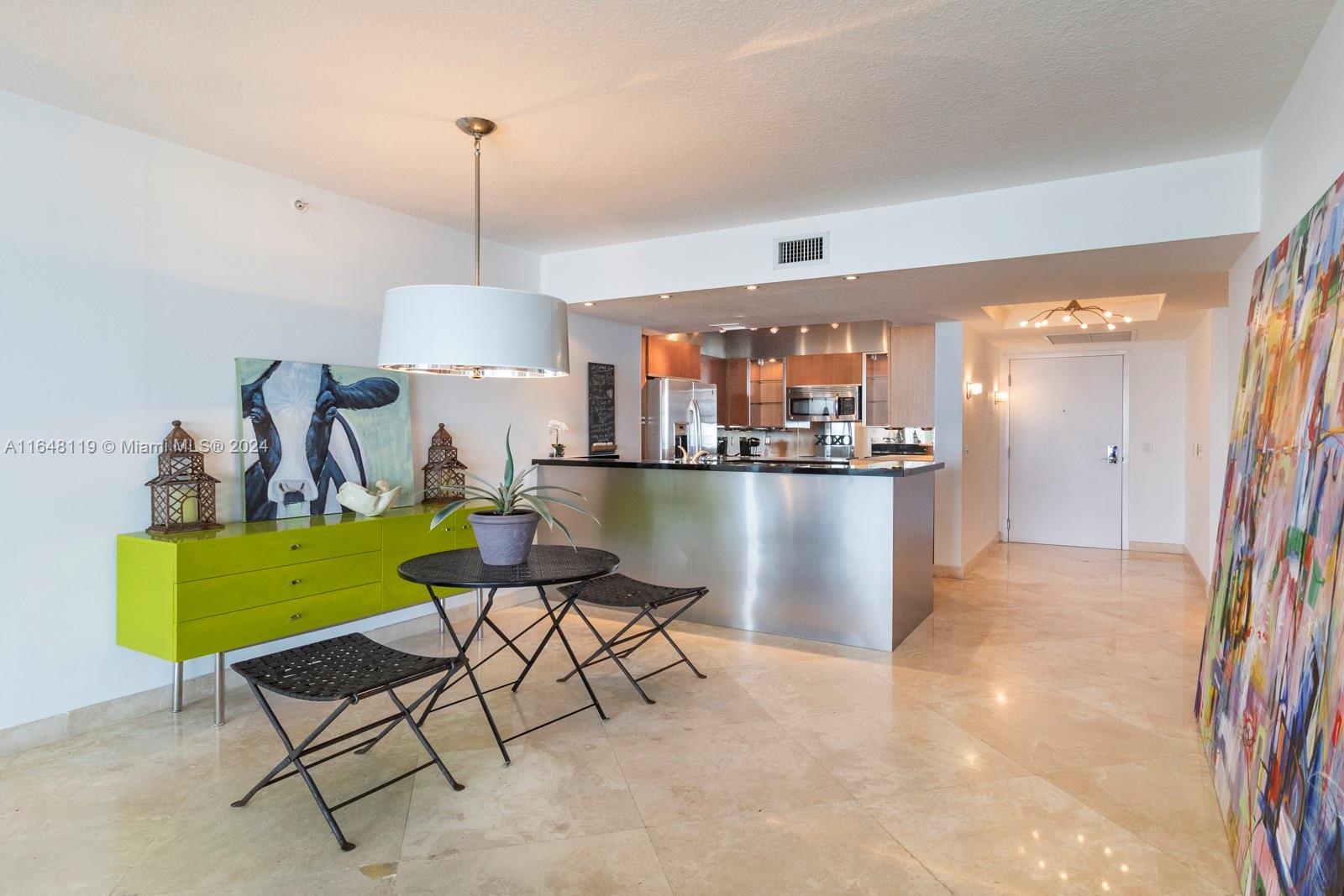 10 Venetian Way #2102, Miami Beach FL 33139