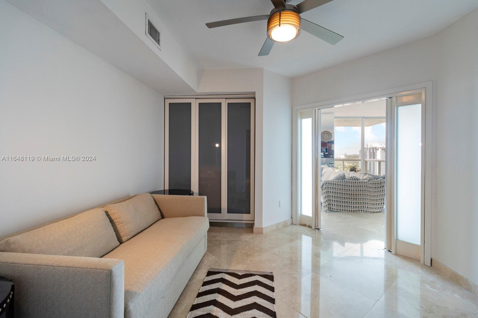 10 Venetian Way #2102, Miami Beach FL 33139