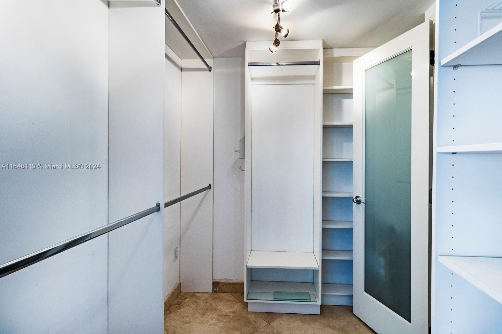 10 Venetian Way #2102, Miami Beach FL 33139