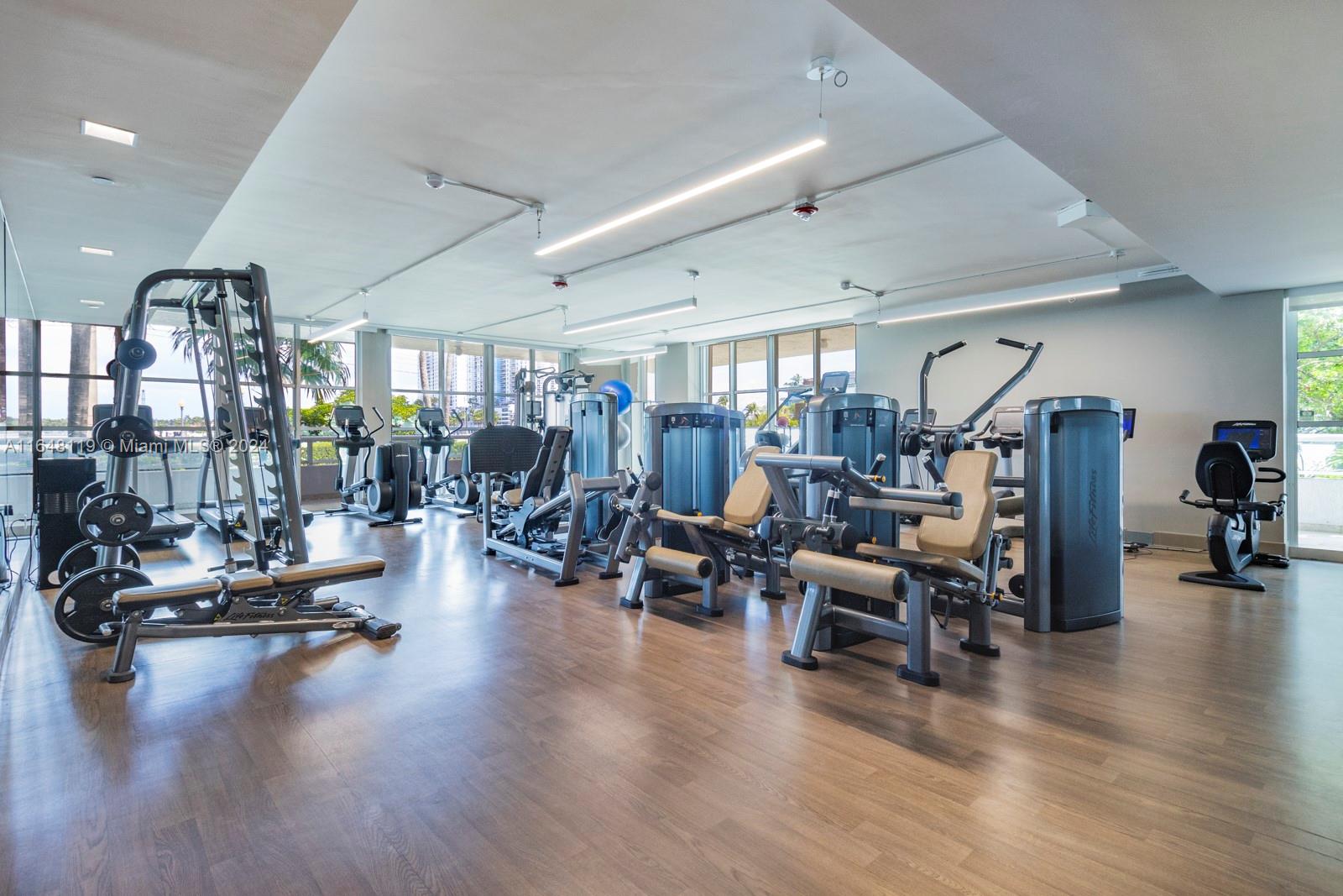 10 Venetian Way #2102, Miami Beach FL 33139