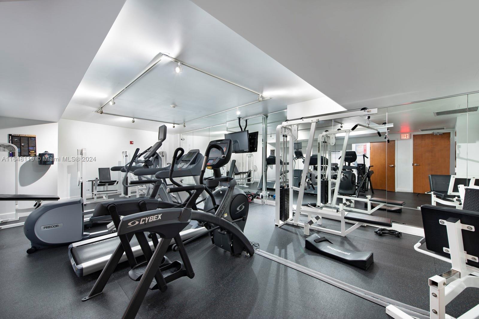 10 Venetian Way #2102, Miami Beach FL 33139