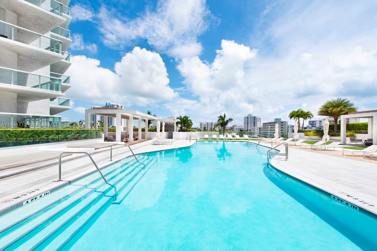 10 Venetian Way #2102, Miami Beach FL 33139