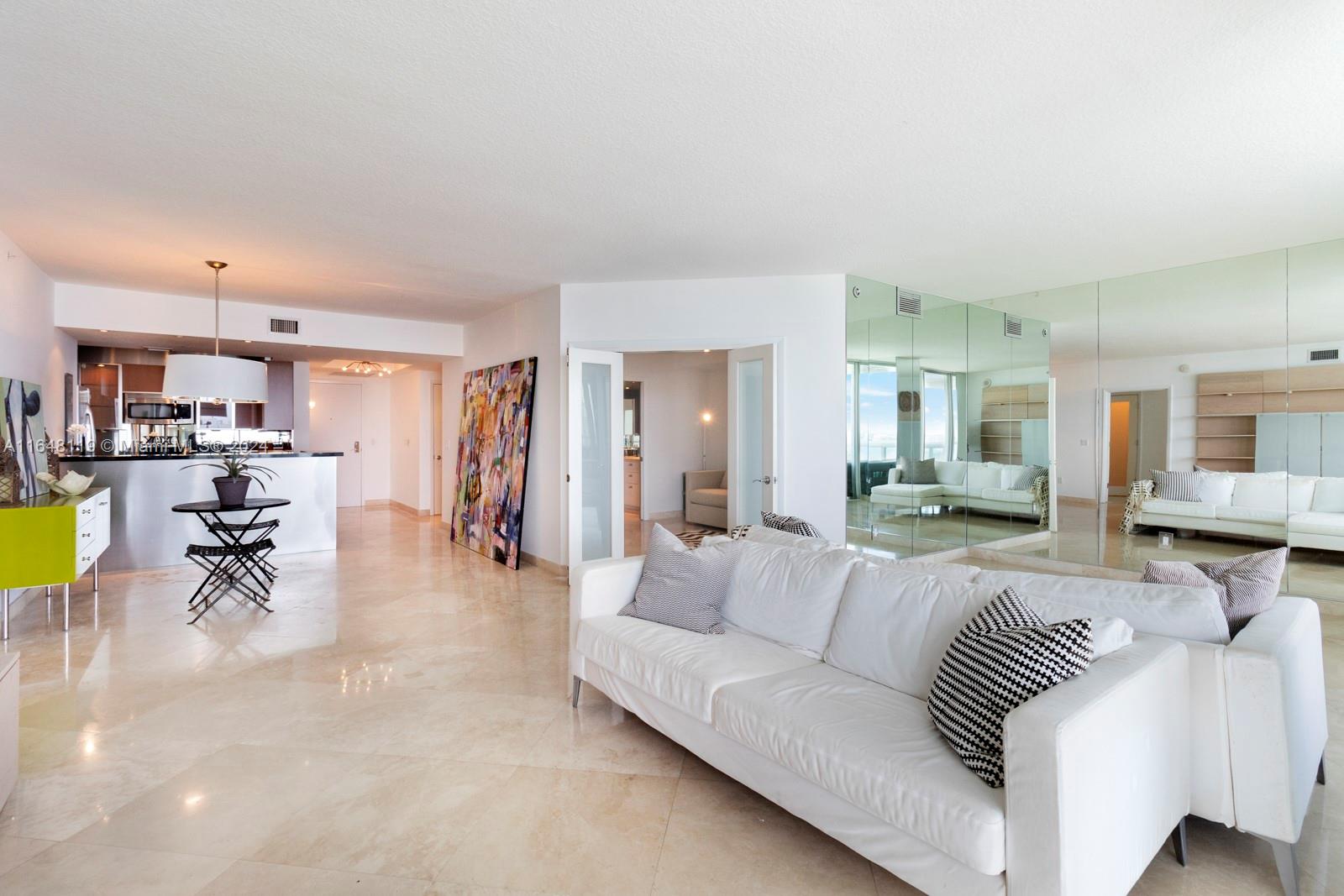 10 Venetian Way #2102, Miami Beach FL 33139
