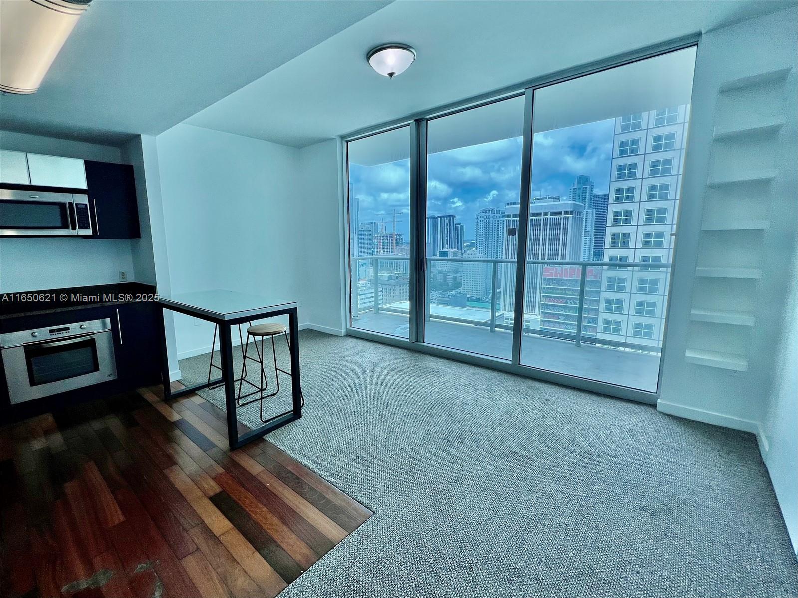 300 S Biscayne Blvd #2703, Miami FL 33131