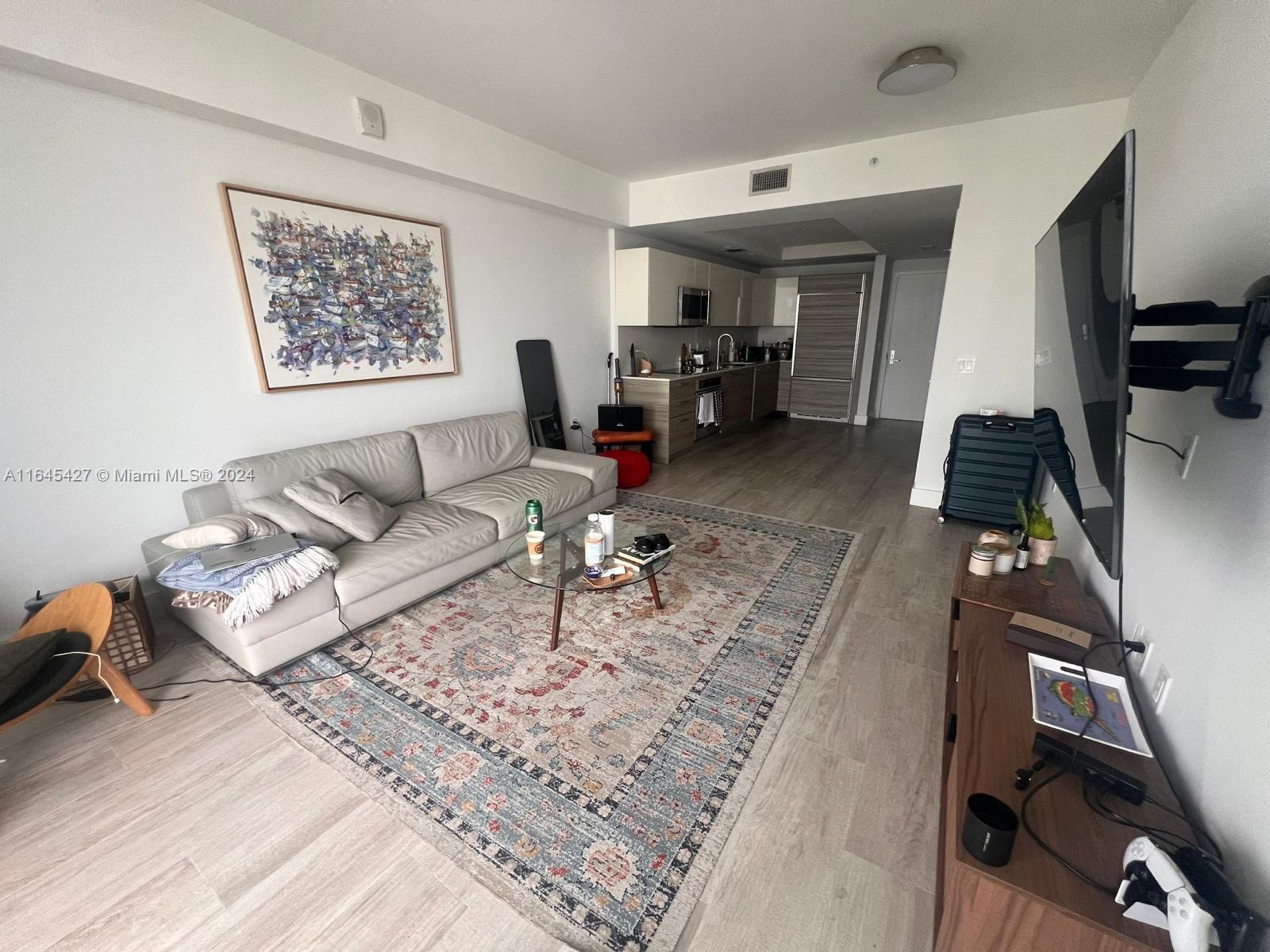 121 NE 34th St #1906A, Miami FL 33137