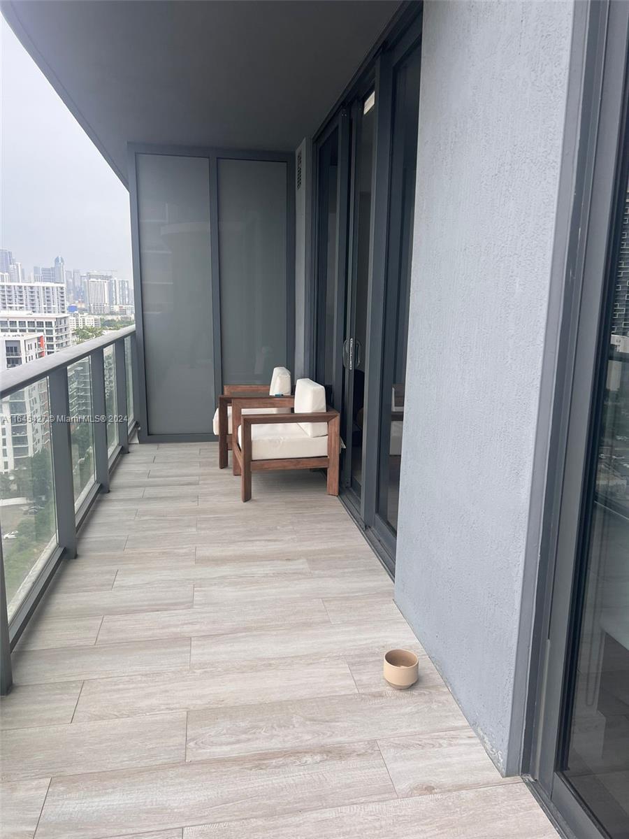 121 NE 34th St #1906A, Miami FL 33137